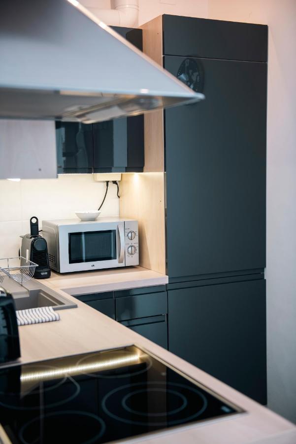 Anavrin Apartman Free Parking Apartment Pecs Exterior photo